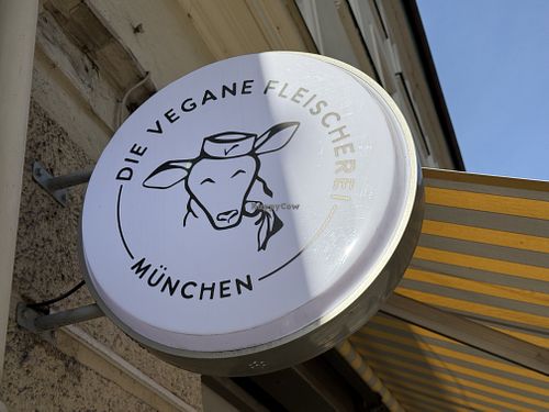 sign  at Die Vegane Fleischerei - Frauenstraße in Munich