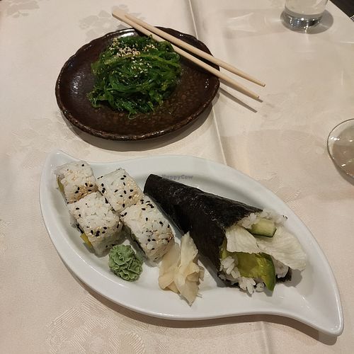 812: goma wakame (€ 4),
822: yasay temaki (€ 3.50),
829: yasay uramaki (€ 5.50) at La Giunca in Merano