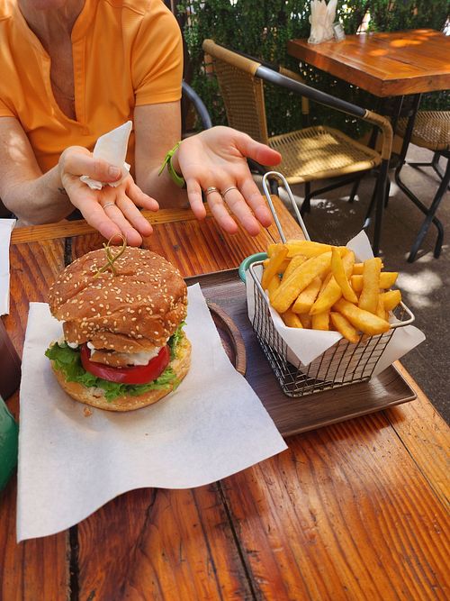 Tofu crocheted sandwhich at De Raíz Café in Santiago