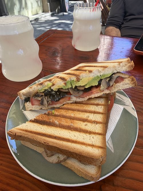   at De Raíz Café in Santiago