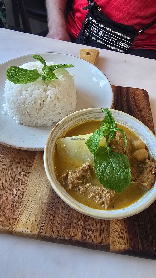 Massaman curry (tiny portion) at Kem-Kon Pahurat (เข้ม-ข้น พาหุรัด) in Bangkok