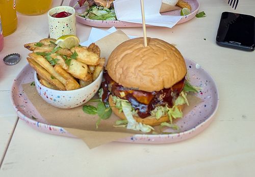  at The Greedy Box - Øwregata in Aalesund