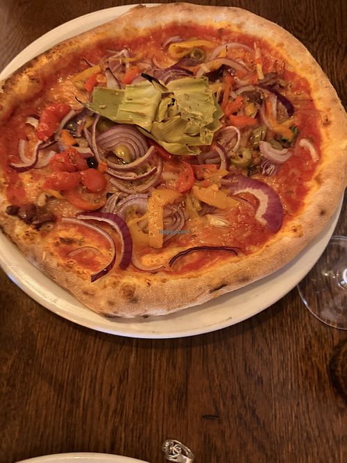 Vegan pizza   at La Piazza Antica in York