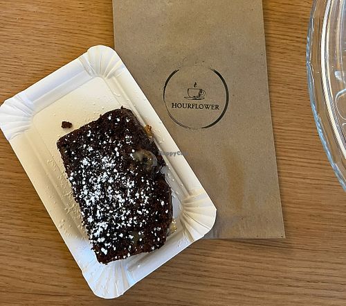 Veganes Schoko-Bananenbrot  at Hourflower Café in Leipzig