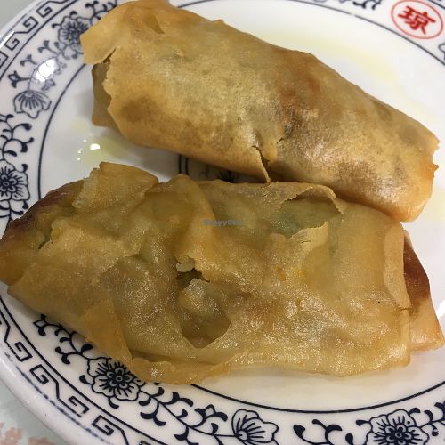 spring rolls, nice but very oily at Songyuelou in Shanghai