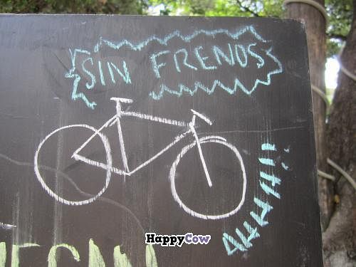 sin frenos! no brakes!   at Los Loosers in Mexico City