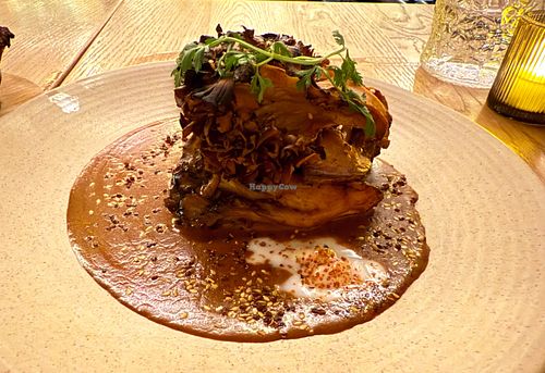 Hen of the woods mole at Sentir in New York City