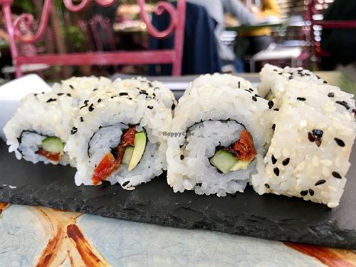 dried tomato / cucumber rice rolls at Samsara in Cluj-napoca