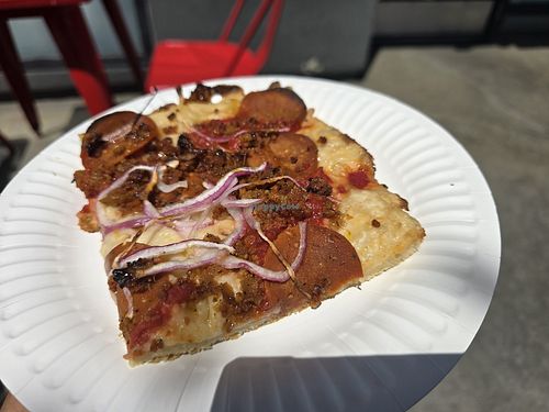 The bread knott/rolls were so upsetting/disappointing that I didn't even take a pic of them😭 so you get an extra pic of the pizza. at Prime Pizza - Little Tokyo in Los Angeles