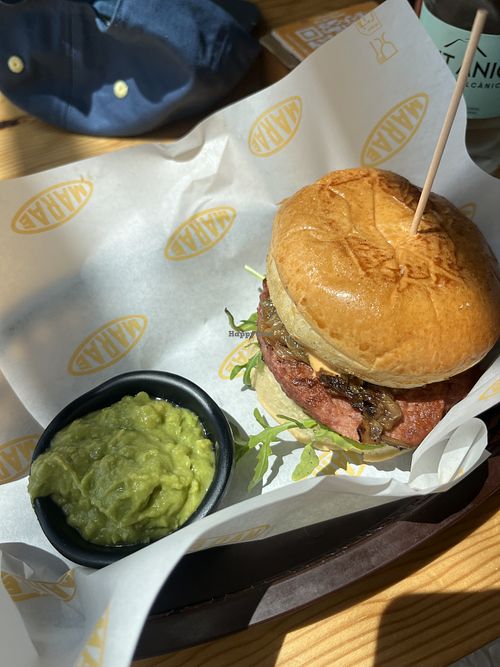 Hamburguesa vegana  at Marae in Castelldefels