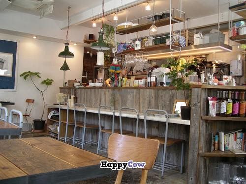 Alaska at Alaska Zwei in Tokyo