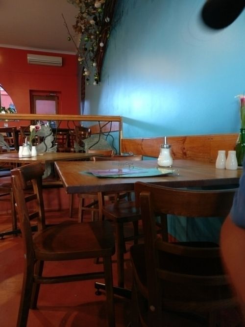 plenty of seating,  indoor and out  at Fishtales Cafe in Warrnambool