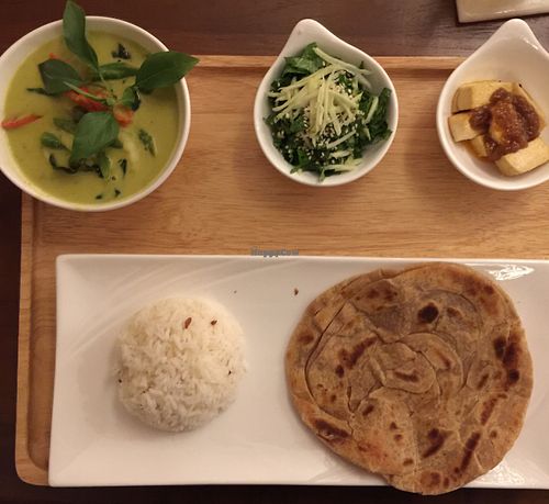 green curry thanon set with parantha at Suananda Vegetarian Garden in Bangkok