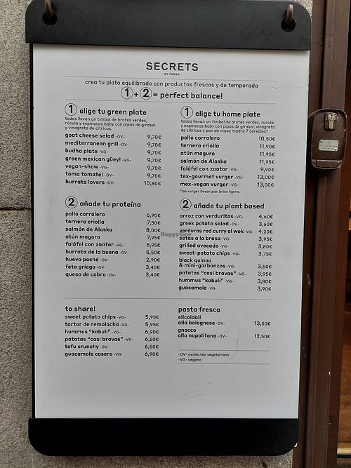 Menu with vegan options labelled VG at Secrets Chueca in Madrid