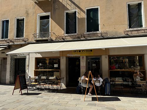 outside  at Teraferma in Venice