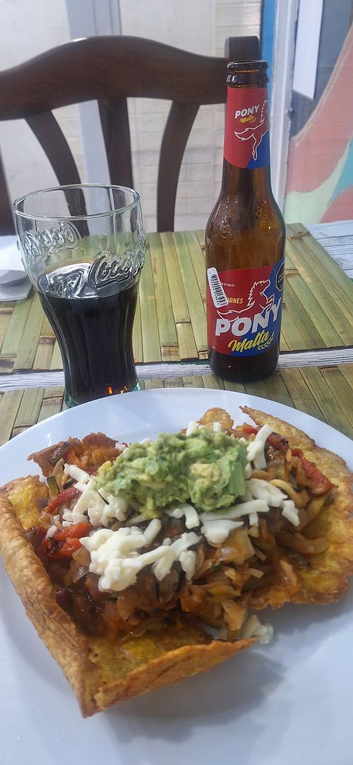 Fantastic food with many vegetarian options and vegan also possible. The atmosphere is very chill and both the waiter and cook are super friendly. Love this place! at Lavin K Sabor in Granada