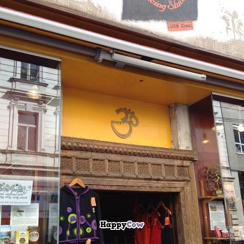 Entrance is not easy to find (go inside) at Dancing Shiva Superfoods in Vienna