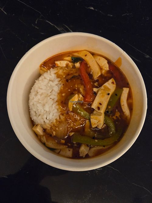 Rice with spicy tofu at Feed ME in Milan