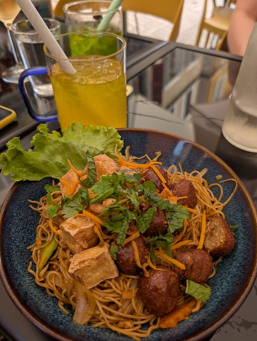 Mi Xae Vegetarian at Bamibobs in Salon-de-provence