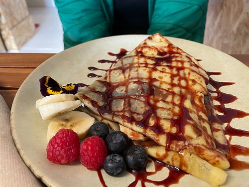 Crepe with chocolate at Anguilla Surf Café in Melides