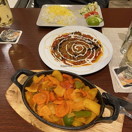 Tandoori (vegan) in the front, Aubergine (veganizable) in the back  at Restaurant Almaz in Bremen