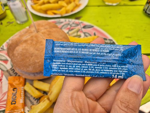 Not vegan mayonnaise at El Parke in Motril