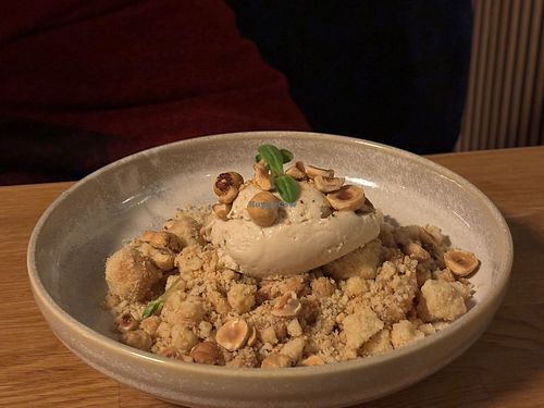 Aofel-Crumble at Unterfreunden in Luebeck