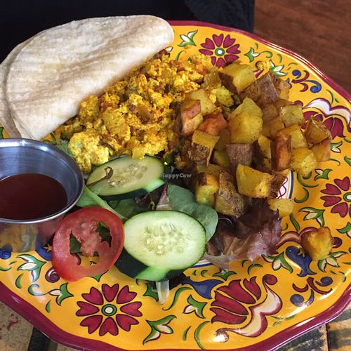 tofu scramble at Infini-T Cafe and Spice Souk in Princeton