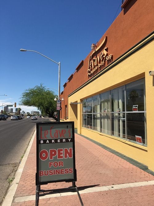 outside signage at Le Cave's in Tucson