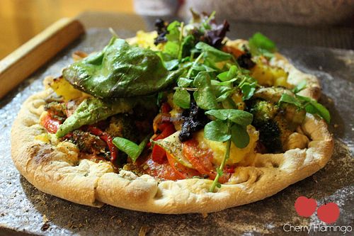 Vegan pizza at Green Point in Cusco