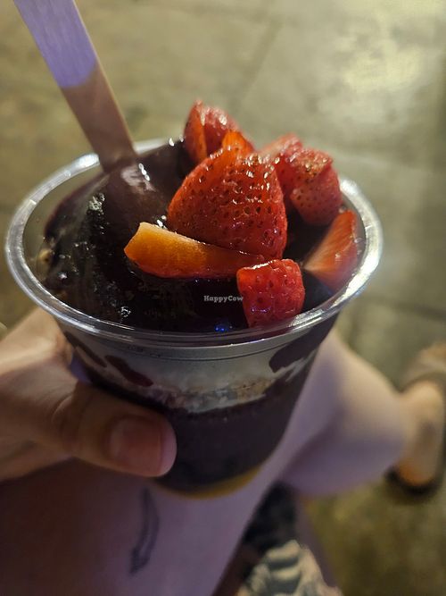  at Oakberry Açaí in Faro