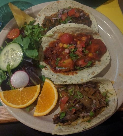 tacomix plate full vegan at Taco y Tequilla in Faro