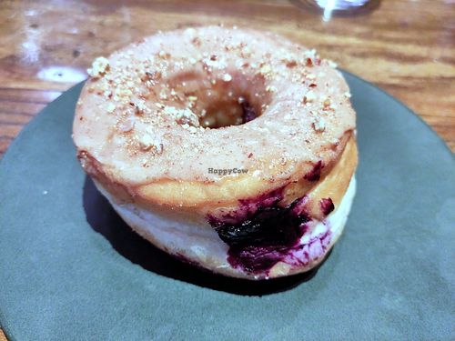 Donut at Les Tontons Veg - Paradis in Paris