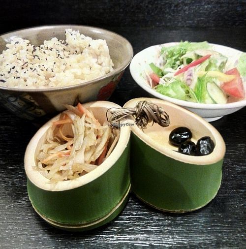 Appetizers, salad and rice -- part of the dinner course at Kinatei 喜菜亭 in Nara
