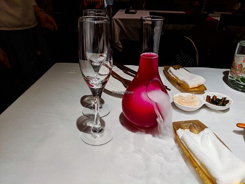 Wonderful drink presentation at SuZhi Pure Vegan Tea & Restaurant at Ziputi Vegetarian Restaurant in Beijing