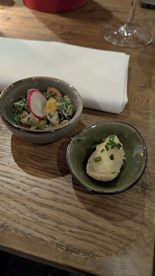 Vegan canapé on the house at LAMUSO in Turnhout