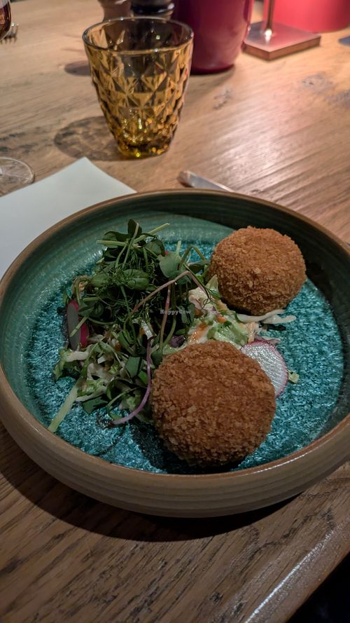 Vegan cheese croquettes starter at LAMUSO in Turnhout
