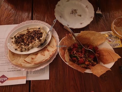 Humus en fattoush at MaZoki in Leusden