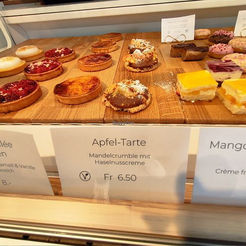 Apple Tart at Lila Luchs in Zofingen