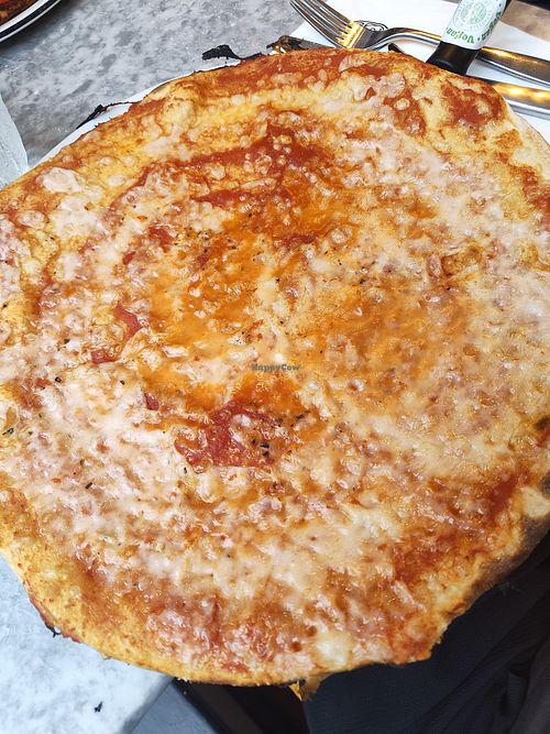 Pizza margherita vegan at Milano in Galway