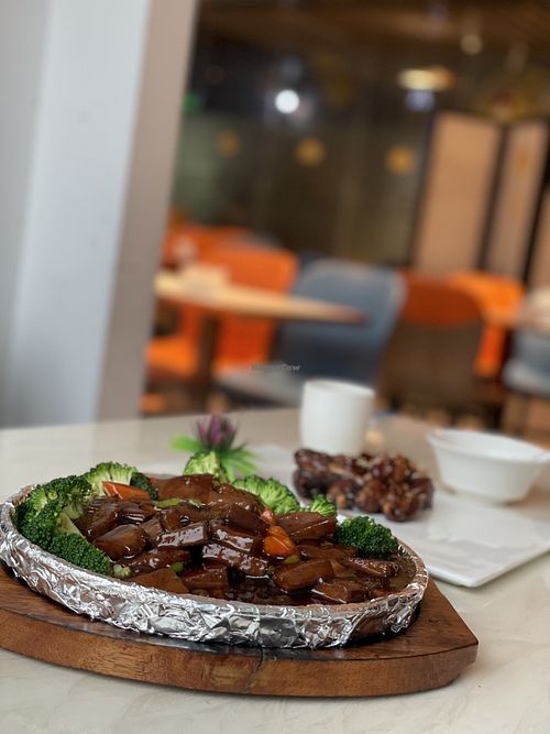   at Huì Yuán Sù Shí Fāng 慧缘素食坊 Lotus Vegan in Shanghai