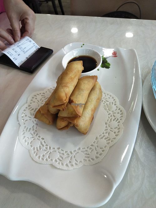 Spring rolls at Huì Yuán Sù Shí Fāng 慧缘素食坊 Lotus Vegan in Shanghai