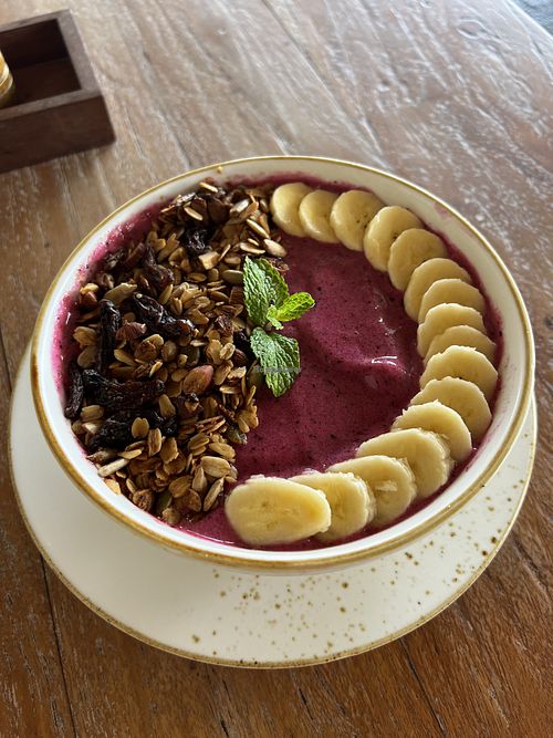 Smoothie Bowl  at Mana Anu Cafe in Gili Trawangan