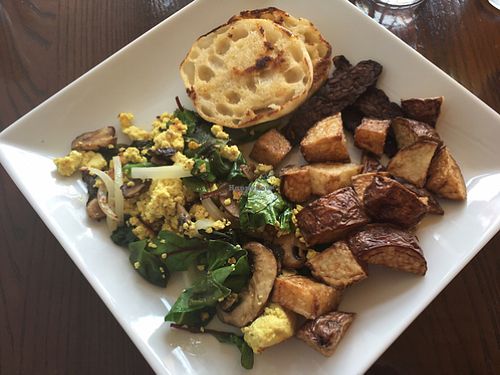 scrambled tofu with tempeh ";bacon"; at Tree House in St Louis