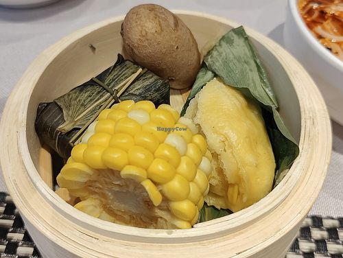  at AYARD OF CH'AN 禅驿茹素 - 乐山金叶 in Chengdu