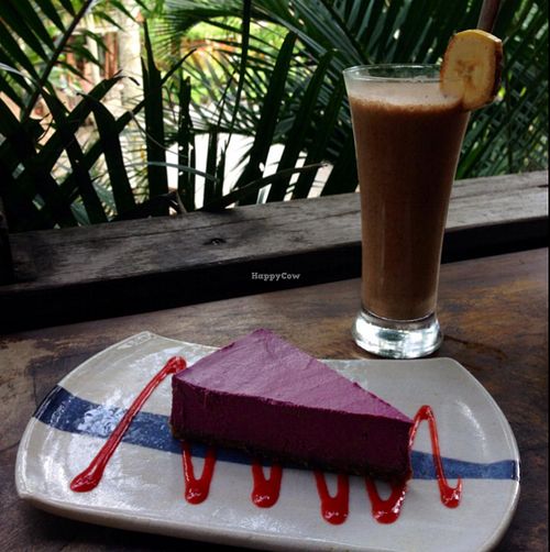raw cheesecake at The Garden Kafe at The Yoga Barn in Ubud
