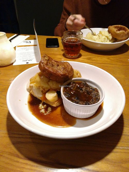 Vegan Sunday Roast Pie at Pie and Ale in Manchester