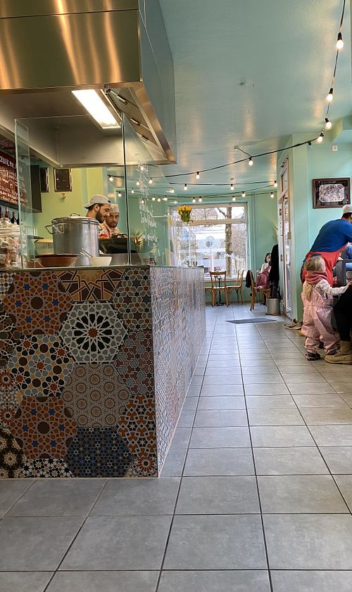 New location Lindenschmitstraße 18 at Beirut Beirut in Munich