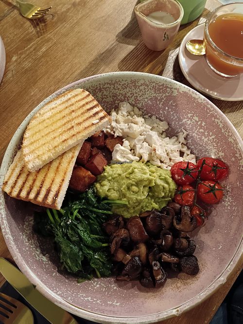 Avo breakfast (vegan) absolutely delicious  at SK15 Bar & Bistro in Stalybridge