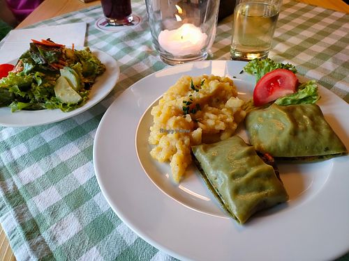 Leckere Maultaschen mit Kartoffelsalat at Wasserfall in Sankt Blasien